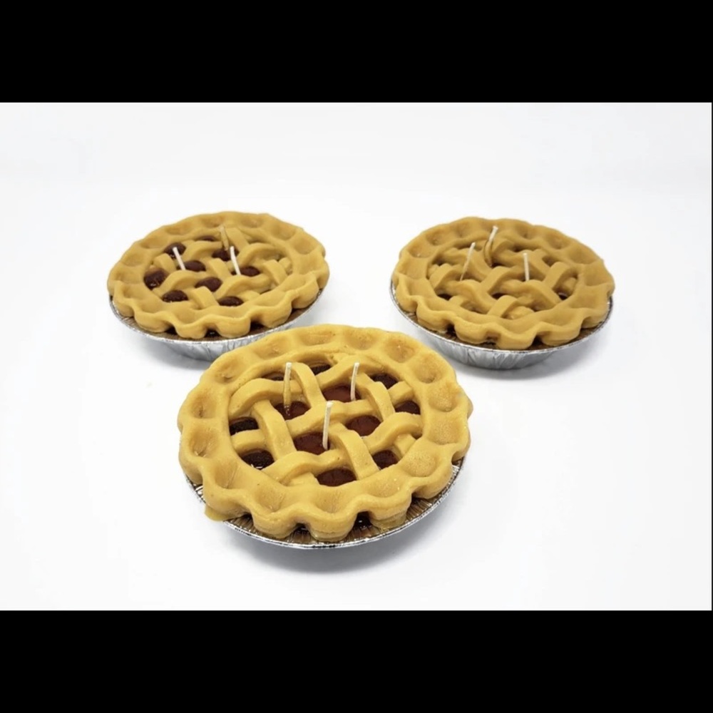 Hand Made Apple pie candle